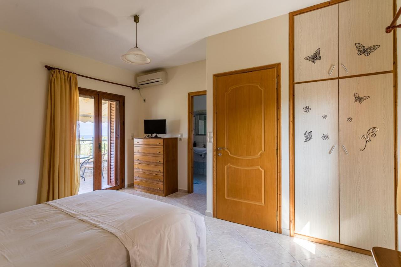 Chioureas Apartments Levktron Bagian luar foto